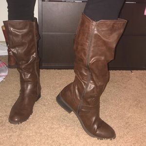 WHITE MOUNTAIN BOOTS